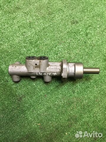 Цилиндр тормозной главный Skoda Fabia