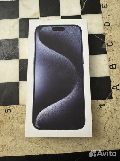 Коробка от iPhone 15 pro max