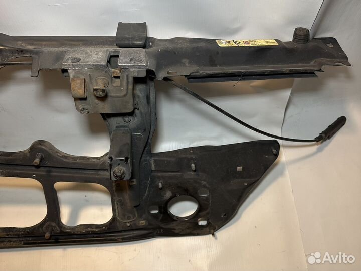 Панель передняя / Телевизор BMW E38