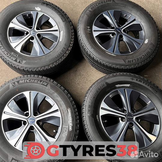 Nissan R17 5x114.3 6.5JJ ET45 (106D41222)