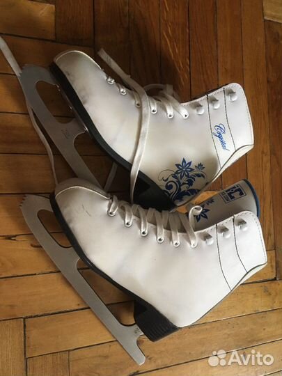 Коньки женские