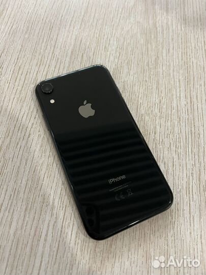 iPhone Xr, 64 ГБ