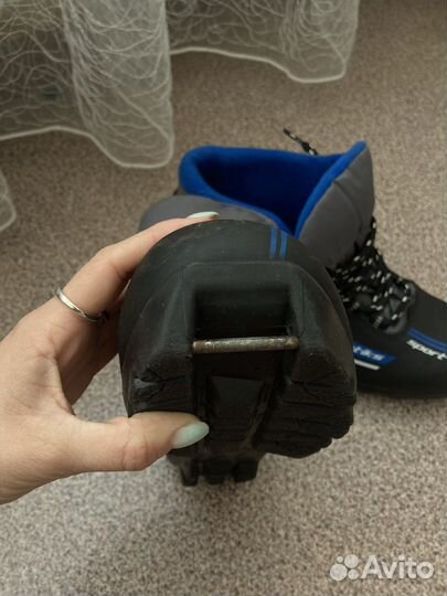 Лыжные ботинки