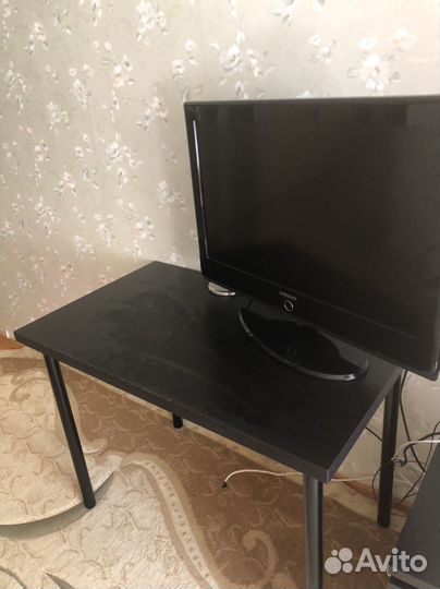 Столик IKEA