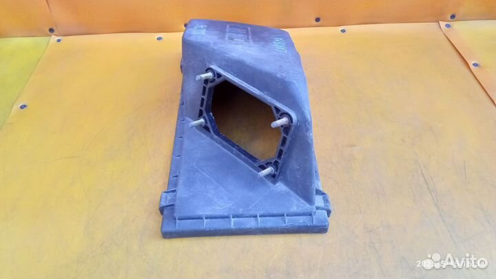 Корпус воздушного фильтра для Mitsubishi Carisma