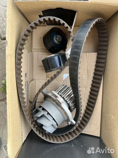 Продам грм в сборе на 16 клапанный мотор