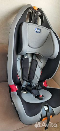 Автокресло Chicco Gro-Up 123