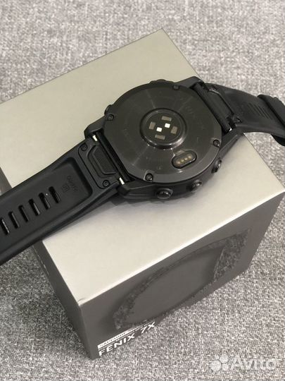 Часы Garmin fenix 7x sapphire solar