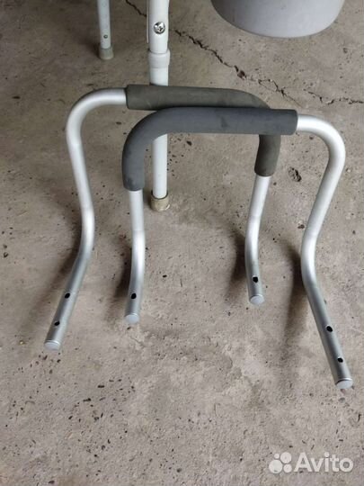 Поручни для инвалидов в туалет и в ванную