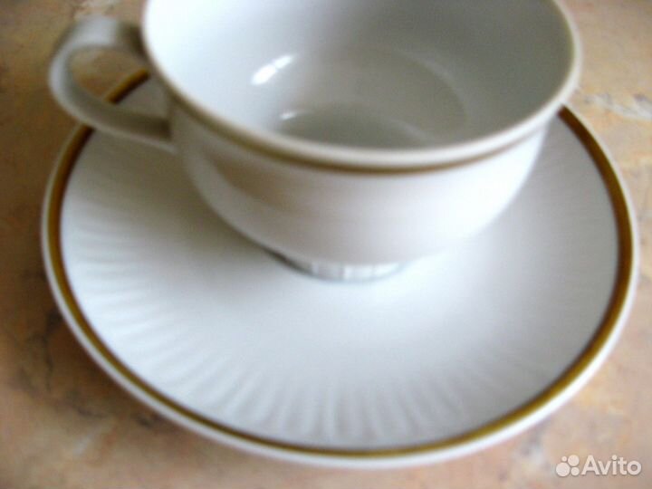 Сервиз фарфоровый