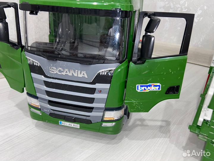 Грузовик bruder