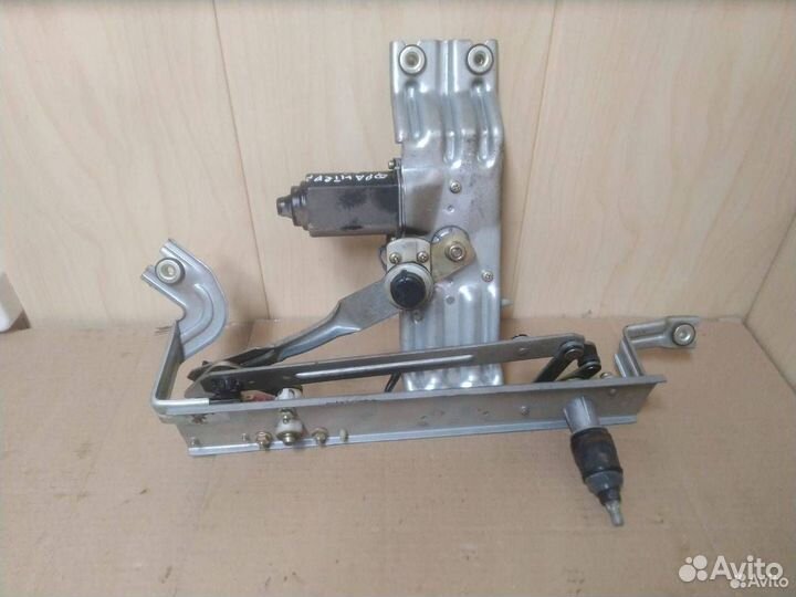 Моторчик заднего стеклоочистителя (дворника) Opel