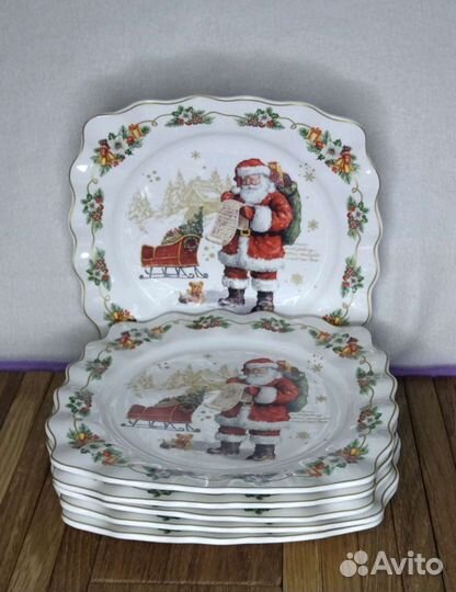 Набор квадратных тарелок 