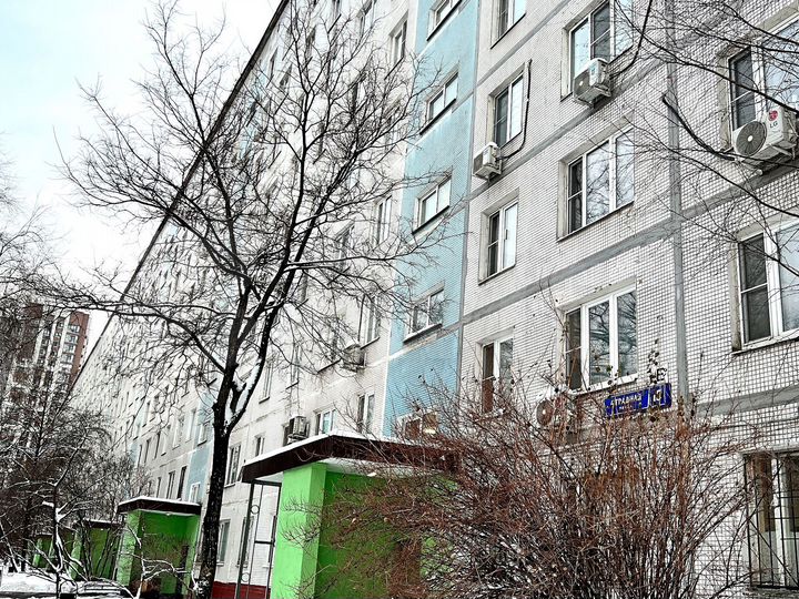 Квартира-студия, 17,4 м², 1/9 эт.