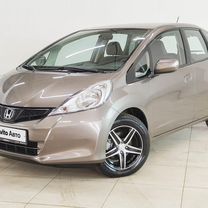 Honda Jazz 1.3 CVT, 2012, 147 565 км, с пробегом, цена 1 175 000 руб.