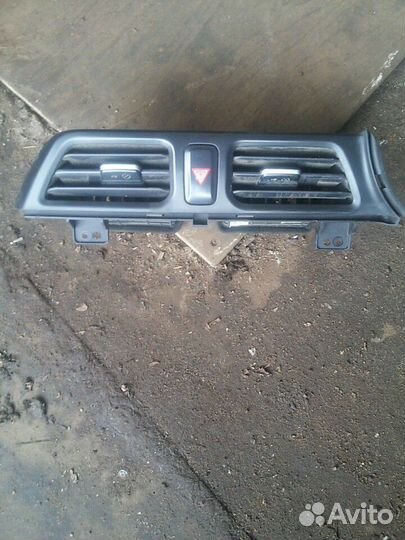 Дефлектор центральный Kia Rio 3 11-17