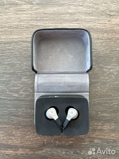 Проводные наушники bang olafsen