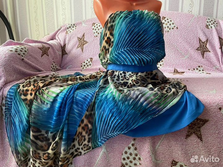 Платье со шлейфом