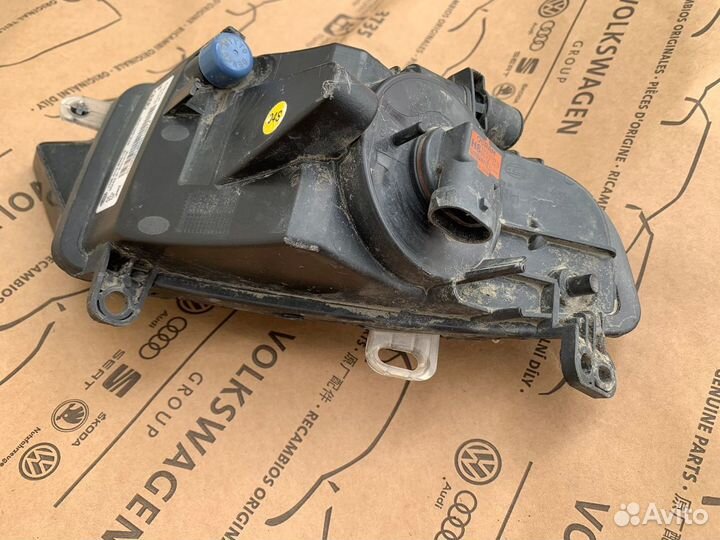 Фара противотуманная правая, птф Audi A1 (8X)