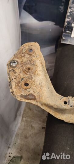 Балка подрадиаторная Chery Amulet