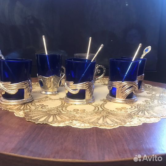 Чашечки под кофе синии с ложечками