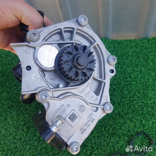 Помпа 1.8 TSI в сборе