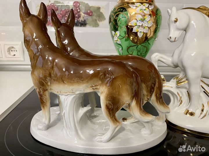 Статуэтка собак германия. Конь лфз. Ваза Богемия