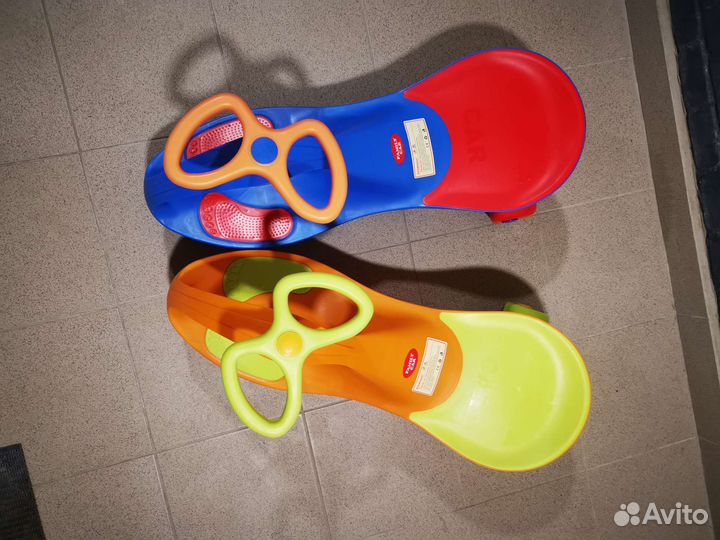 Машинка каталка толокар Family car