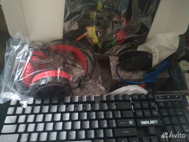 Игровая клавиатура, мышь, наушники и коврик