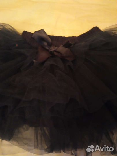 Костюм юбочка и жилетка для девочки размер 116-122