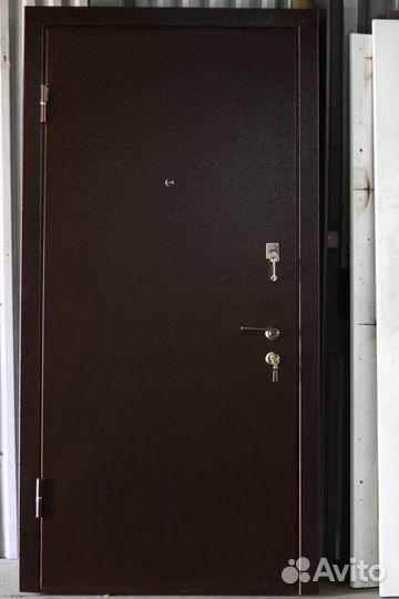 Дверь входная металлическая