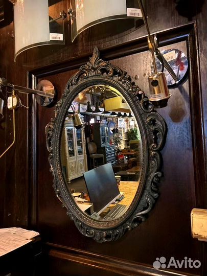 Зеркало в раме из чугунной ковки