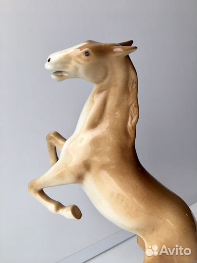 Фарфоровые статуэтки Royal Dux Чехословакия