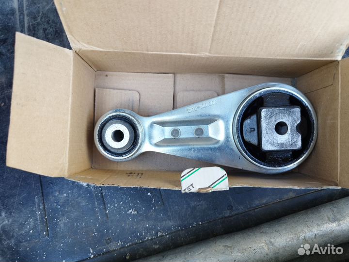 Запчасти на ваз 2110