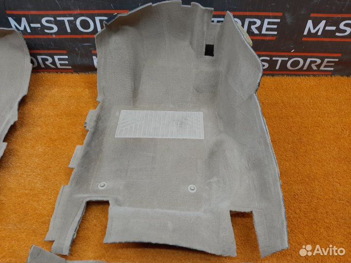 Покрытие напольное Mercedes-Benz M-Class W164