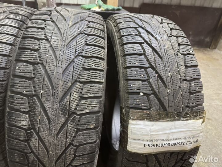 Nokian Tyres Hakkapeliitta R2 SUV 225/60 R17