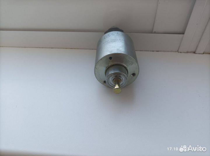 Втягивающее реле стартера