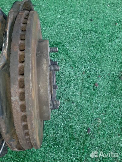 Ступица mitsubishi pajero V83W 6G72 4WD контрактна