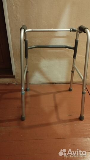 Кресло туалет и ходунки медтехника
