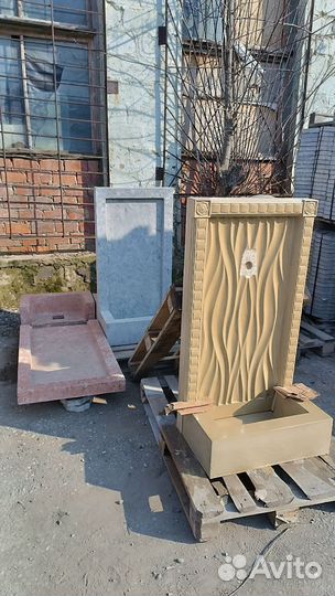 Родник из мраморной крошки