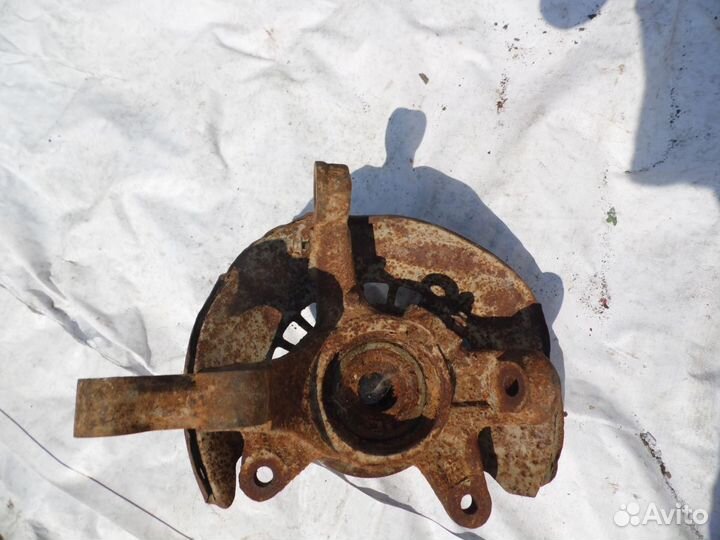 Кулак поворотный передний правый Chery Tiggo (T11)