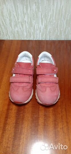 Кроссовки детские