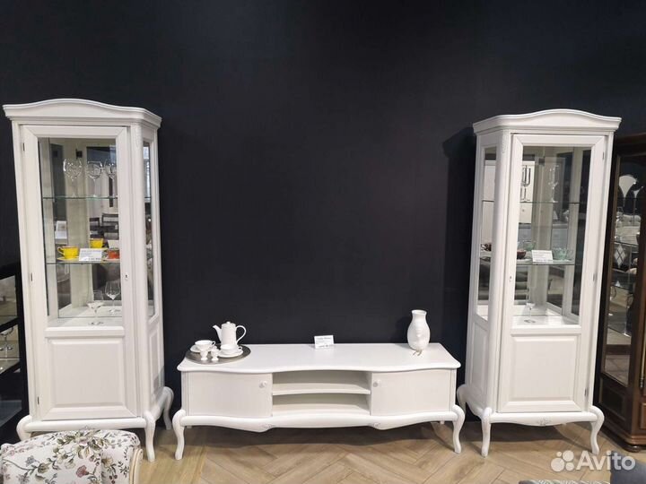 Гостинная из массива дуба