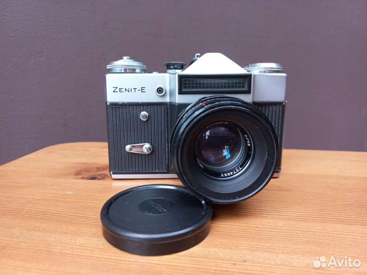 Плёночный фотоаппарат зенит Е