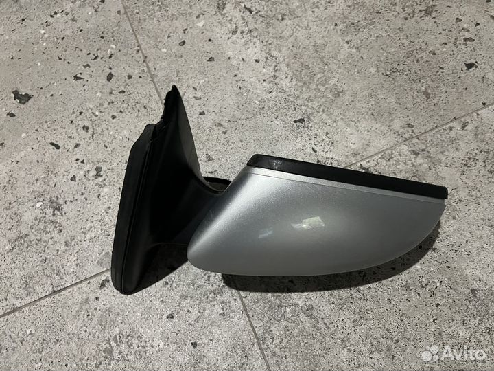 Зеркало skoda rapid