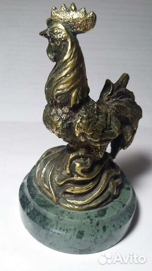 Бронзовая статуэтка 
