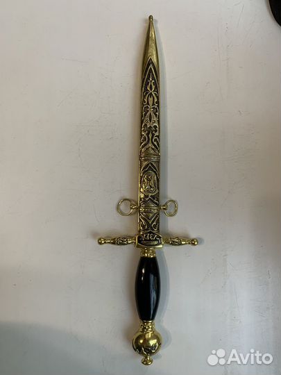 Сувенирный меч