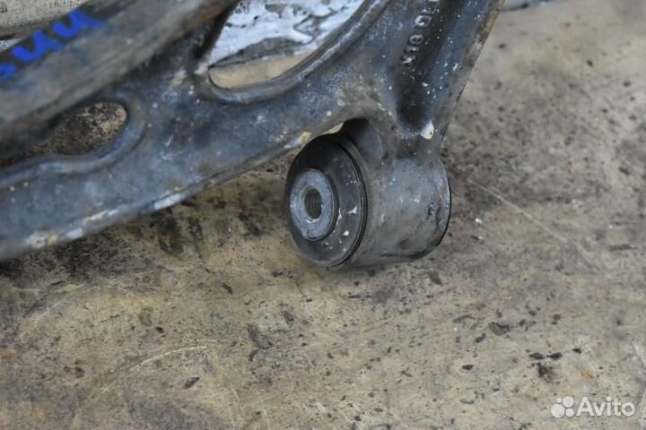 Рычаг подвески передний правый Volkswagen Touran 1