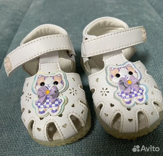 Сандалии для девочки 20 размер