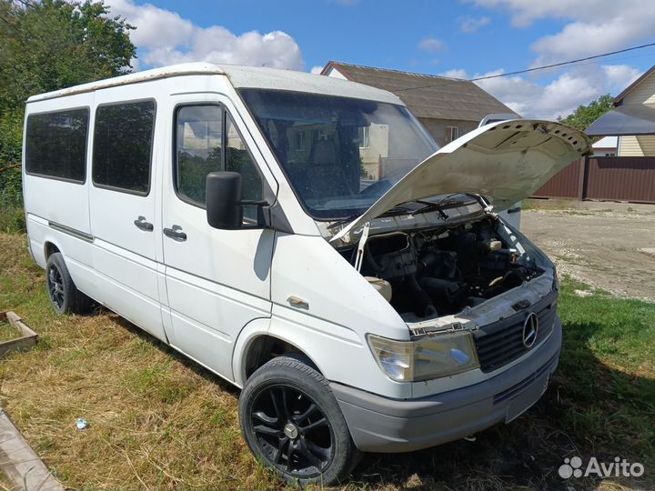 Mercedes-Benz Sprinter 2.2 МТ, 1996, 568 818 км